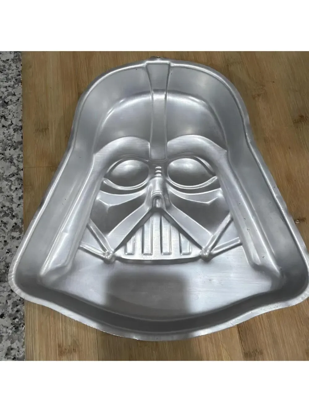 Wilton Star Wars Darth Vader Cake Pan Mold 2012 * - Picture 4 of 6